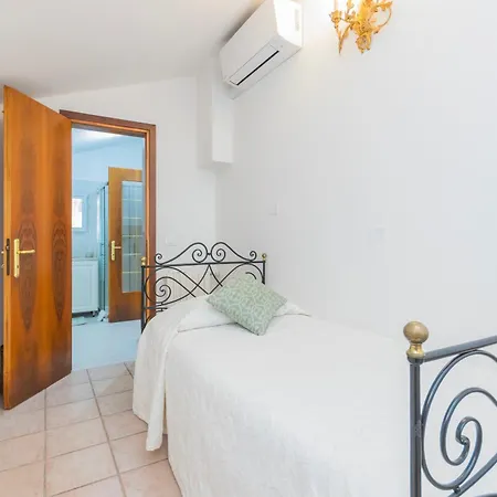 Traghetto Vecchio House *